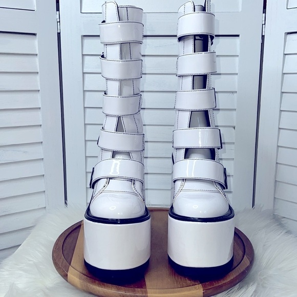 YRU White Patent Dune Strapped Platform Boots DOLLS KILL Size 5* - Picture 4 of 11